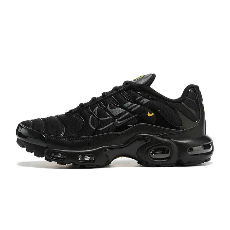 Nike Air Max Plus Sneakers, Black