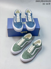 Vans Old Skool Suede Sneakers in Green