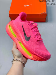 Nike Vomero Premium Running Shoes in Hot Pink