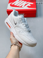 Nike Air Max 1 White Low-Top Sneakers 06JYD215A05