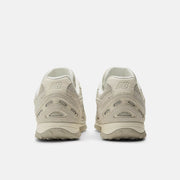 New Balance 204L