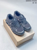 On Cloud 5 Sneakers in Gray