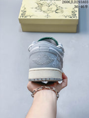 Jordan Low-Top Sneakers in White and Gray