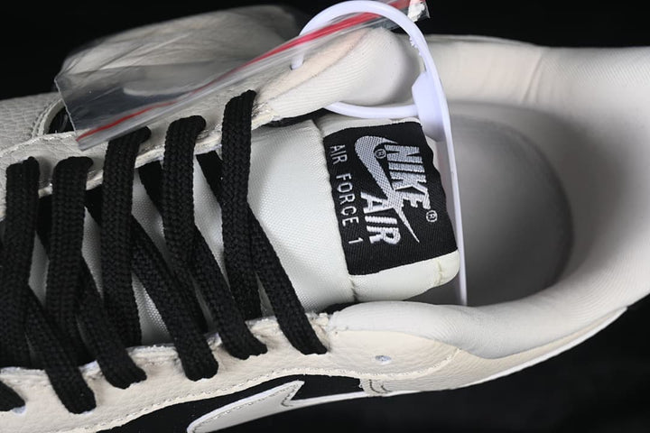 Nike Air Force 1 Low Stüssy Black Sail Gum LD1999-006