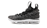 Lebron XV "Black" 897648 002