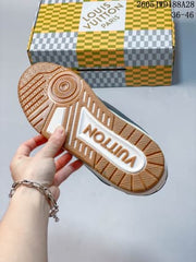 Louis Vuitton Trainer Low Sneaker in White and Green