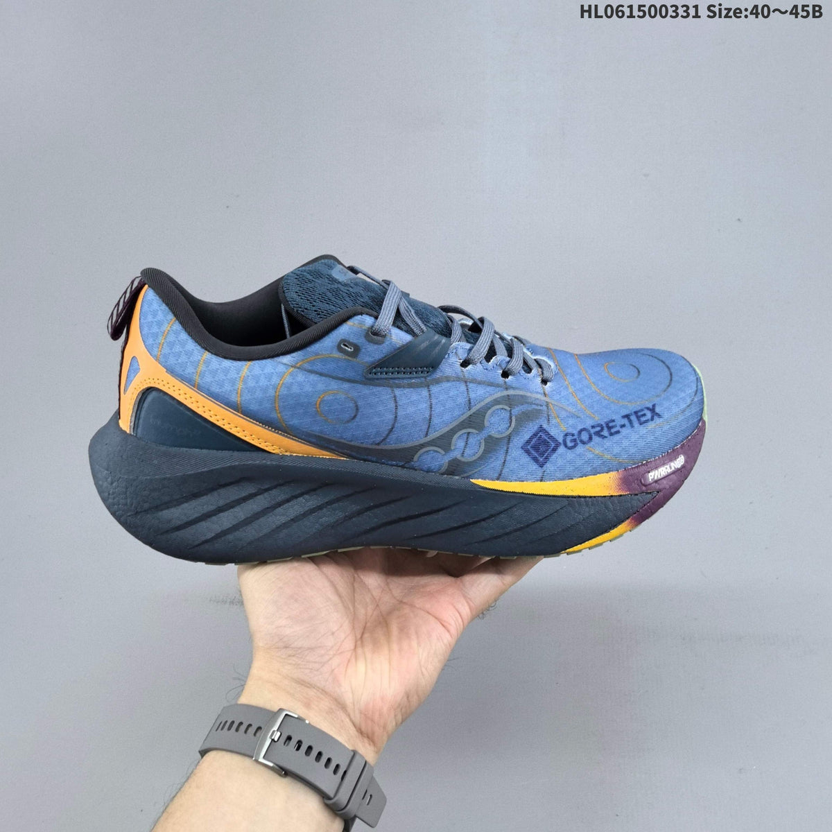 Saucony Triumph 22 GORE-TEX Running Shoes