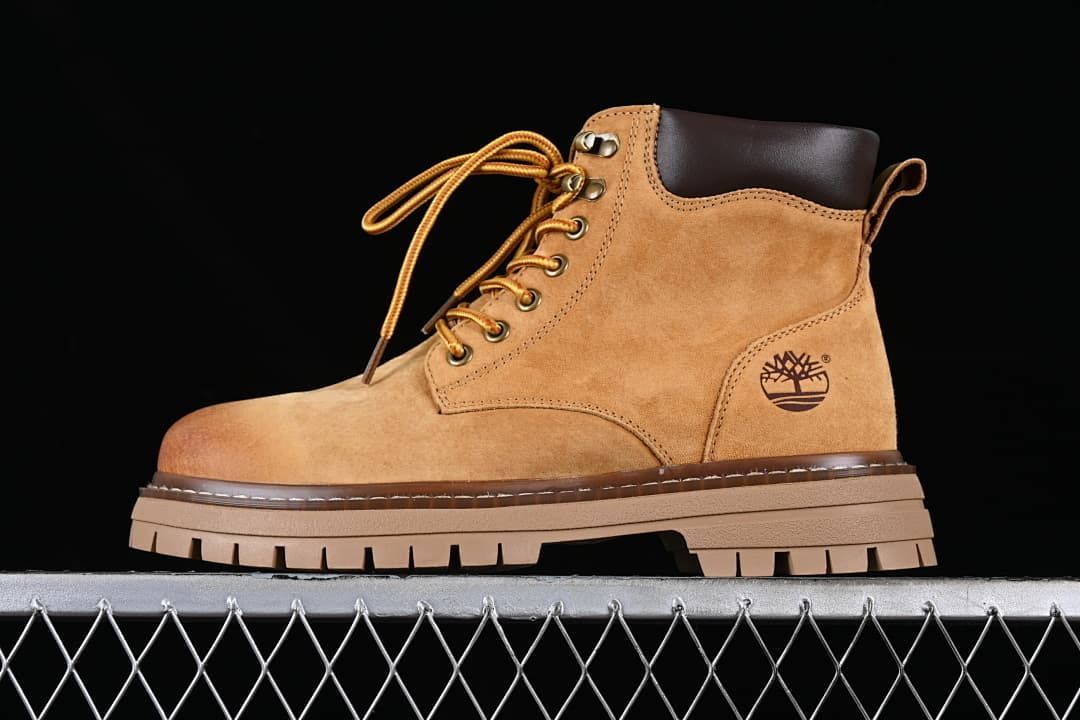 Timberland TB10078 Mid-Top Lace-Up Boots in Wheat