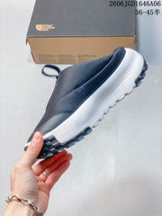 The North Face ThermoBall Traction Mule V in Navy