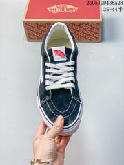 Vans Old Skool Sneakers in Dark Green Suede, VN000CQDCHZ