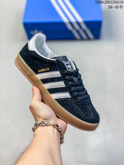 Adidas Gazelle 90 Low-Top Sneakers BB5476