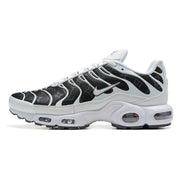 Nike Air Max Plus Sneakers, Black