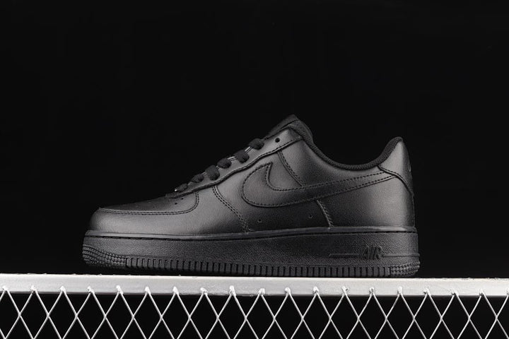 Nike Air Force 1 '07 Low Black Sneakers 315115-038