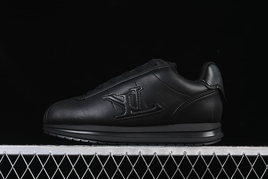 Louis Vuitton 1A IKEF Black Low-Top Sneakers