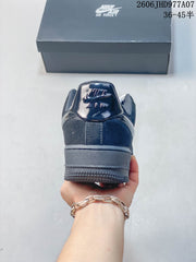 Nike Air Force 1 ’07 Low Sneakers in Navy