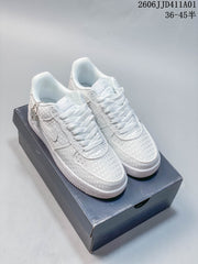 Nike Air Force 1 '07 Low Sneakers in Patterned Metallic and White
