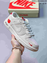 Nike SB Dunk Low Comme des Garçons White Red Sneakers