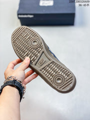 Onitsuka Tiger Tokuten Low-Top Sneakers Cream Navy