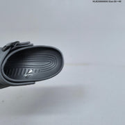 Crocs Classic Clog in Charcoal Gray