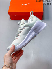 Nike Free Metcon 6 Training Shoes in Pale Mint