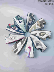 Nike SB Zoom Dunk Low Sneakers in Multicolor