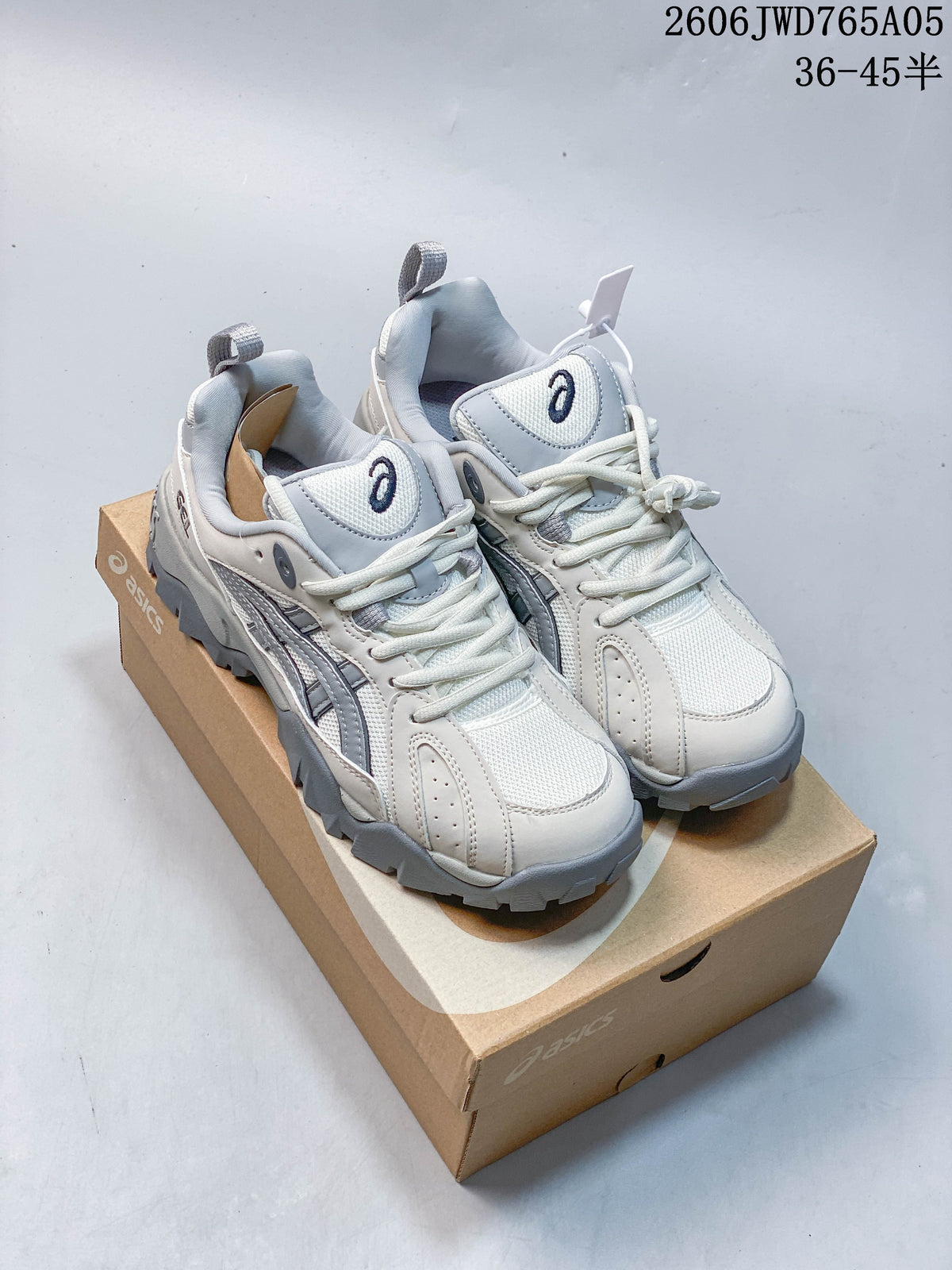 ASICS Gel-TRUCK Sneakers White Grey 1203A485-001