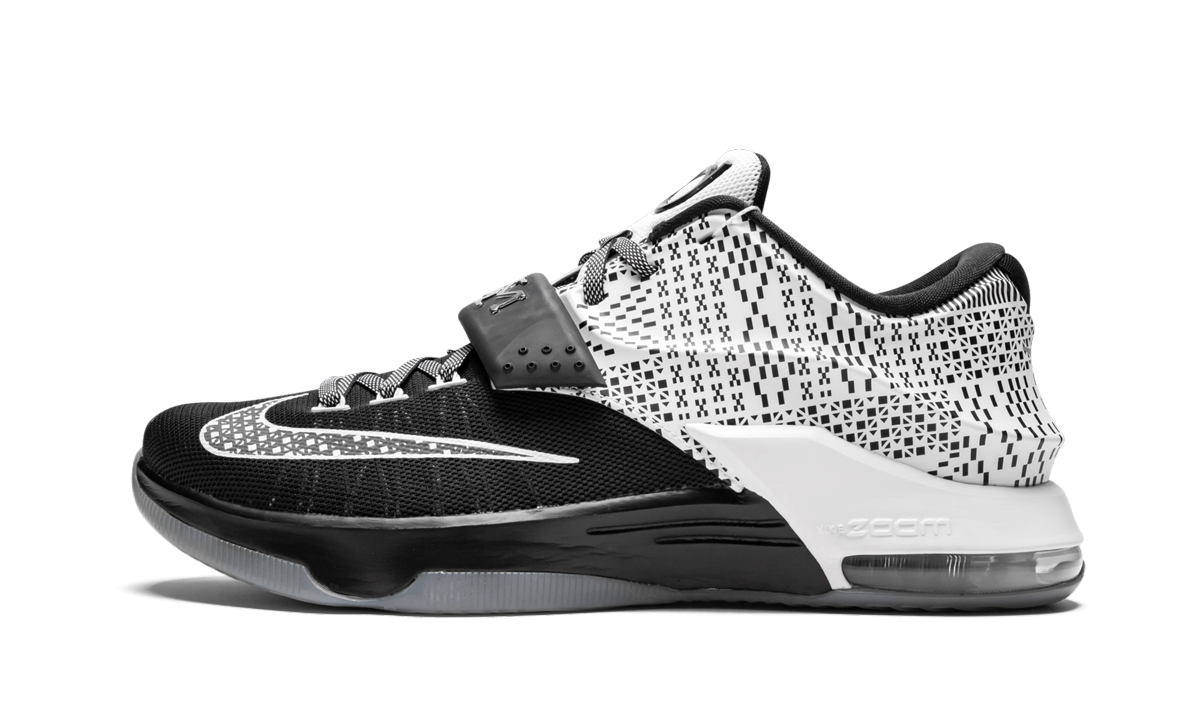 KD 7 BHM "Black History Month" 718817 010