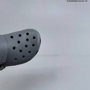 Crocs Classic Clog in Charcoal Gray