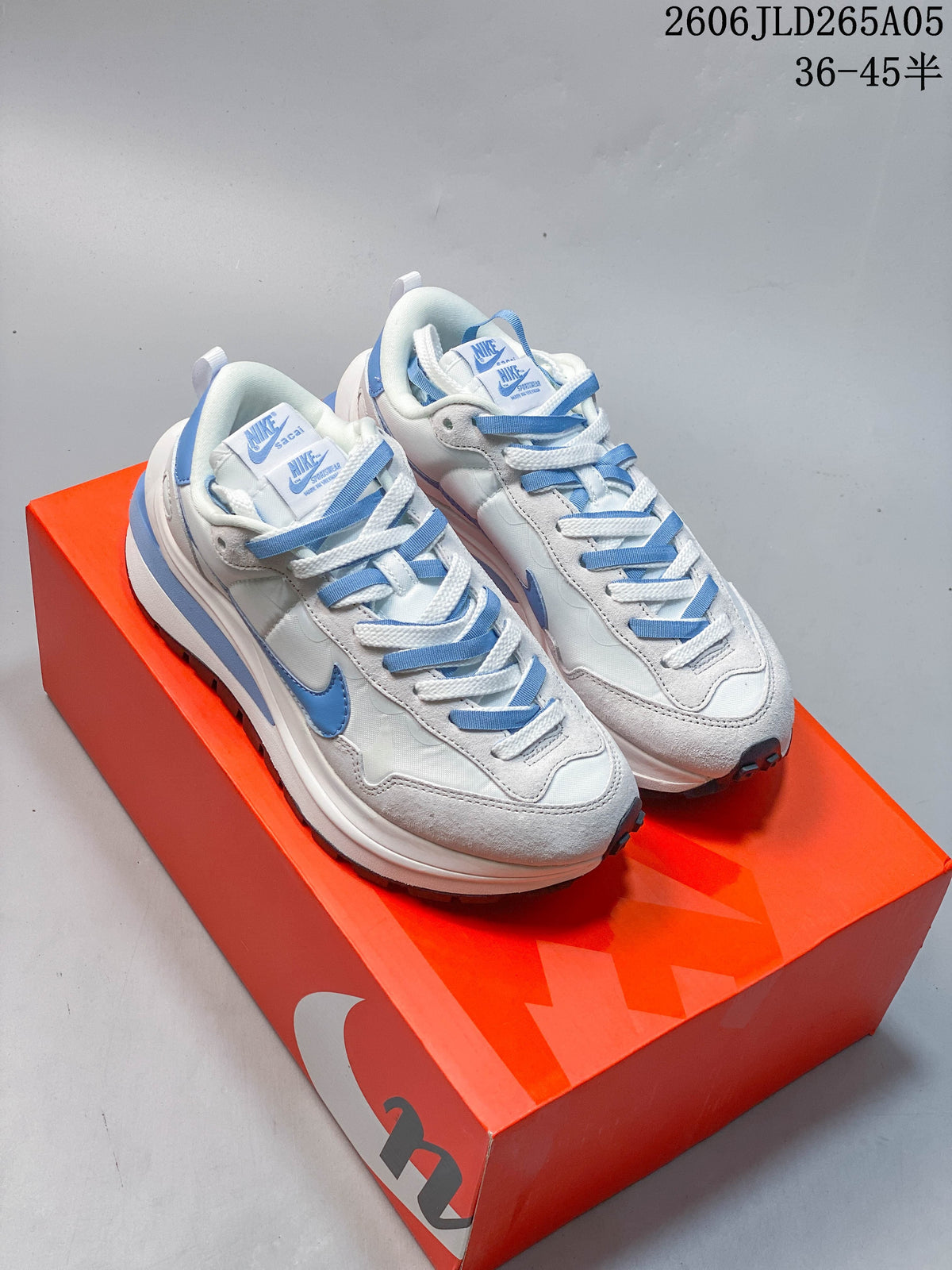 Nike Sacai LDWaffle Gorge Green Low-Top Sneakers