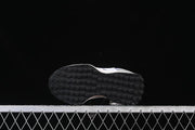 New Balance 327 Kids Sneakers in Grey and White