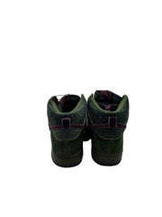 Nike SB Dunk High Skunk 420