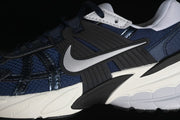 Nike V2K Run Runtekk Low-Top Sneakers Navy HJ4497-400