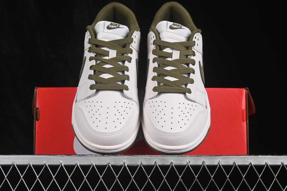 Nike SB Dunk Low Sneakers White Olive WG0319-146