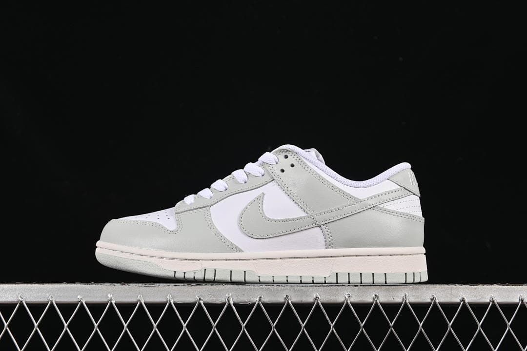 Nike SB Dunk Low White and Grey Sneakers FB9109-124