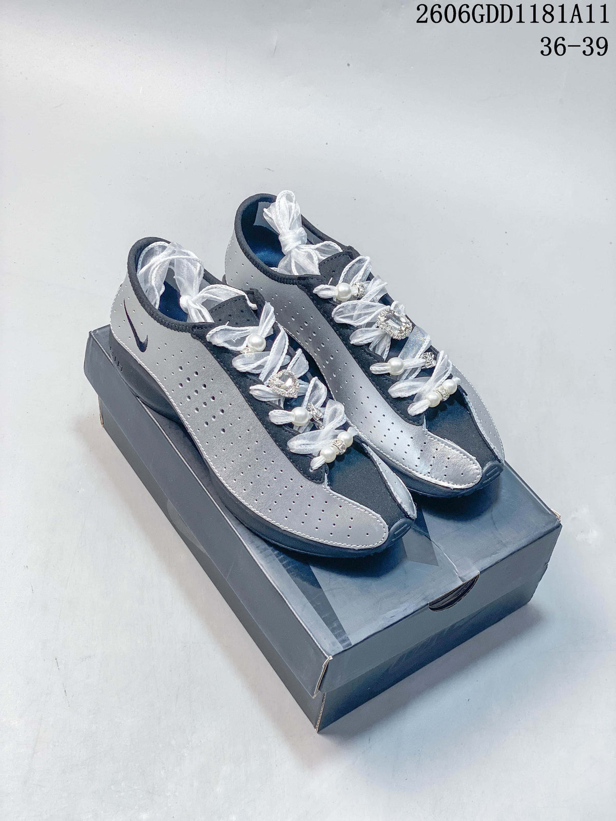 Nike Air Superfly Low-Top Sneakers Silver and Navy IB5824