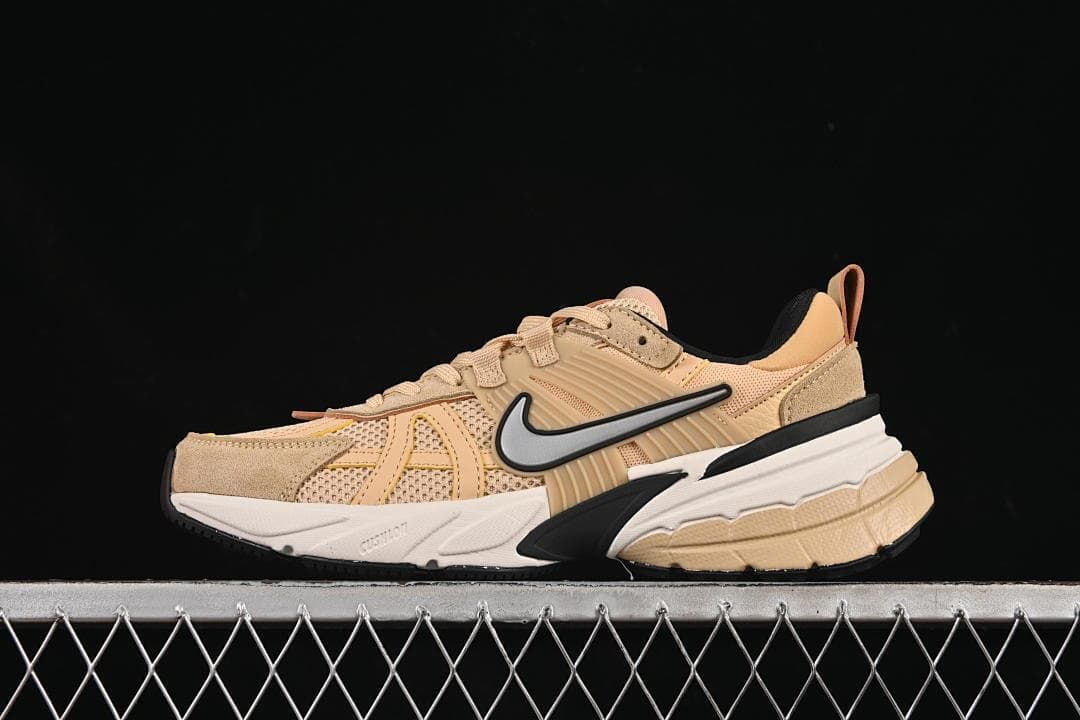 Nike V2K Run Runtekk Sneakers FN6703-200
