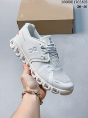 On Cloud 5 Lightweight Sneakers