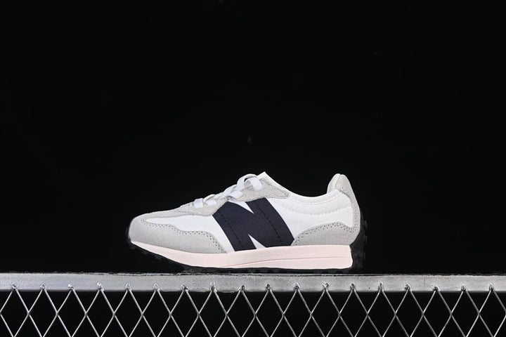 New Balance 327 Kids’ Sneakers White and Navy PH327FE