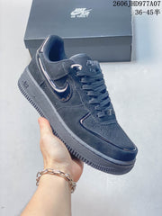 Nike Air Force 1 ’07 Low Sneakers in Navy