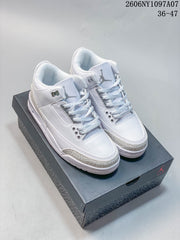 Jordan Air Jordan 3 Knicks Mid-Top Basketball Sneakers