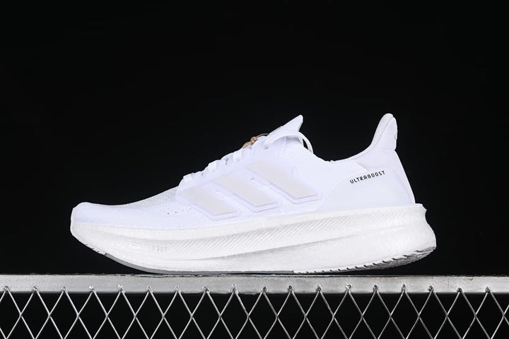 Adidas Ultraboost 5 White Running Shoes ID8813