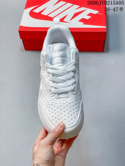 Nike Air Max 1 White Low-Top Sneakers 06JYD215A05