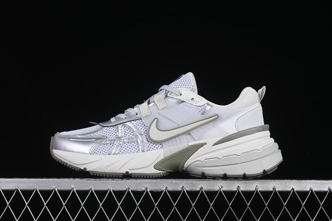 Nike V2K Run Sneakers White Silver FD0736-006