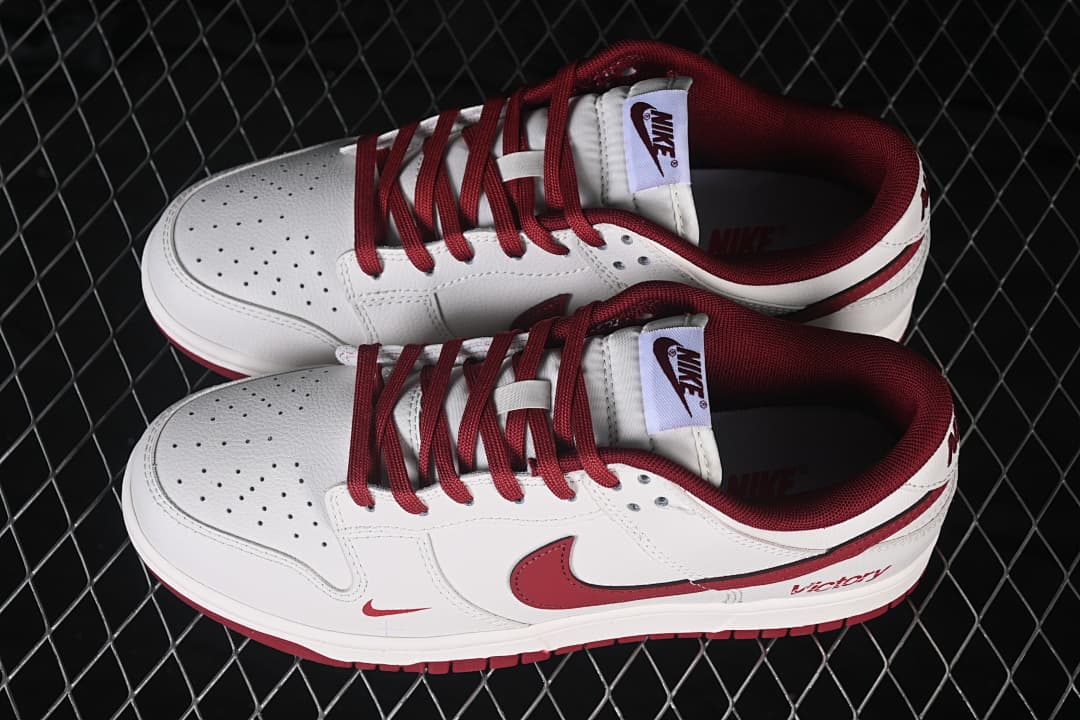 Nike SB Dunk Low White and Red Low-Top Sneakers WR0620-117