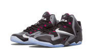 Lebron 11 "Miami Night" 616175 003