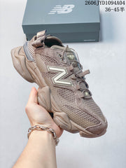 New Balance 204L U204L273 Low-Top Sneakers in Taupe