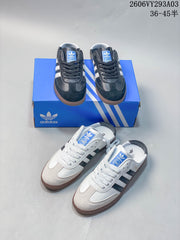 Adidas Samba Low-Top Sneakers in Navy and White KI5935