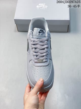 Nike Air Force 1 '07 LV8 Low-Top Sneakers White Green IV3222-400