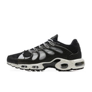 Nike Air Max Plus Sneakers with Speckled Sole