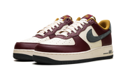 Air Force 1 "Dark Team Red Vintage Green" HQ3612 113
